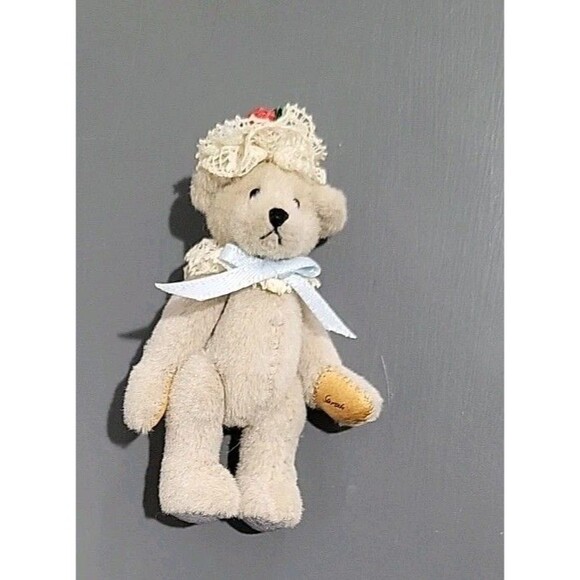 LITTLE GEM PLUSH MINIATURE BEAR- Sarah 1995 - EUC - Picture 2 of 7